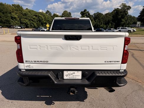 Used 2025 Chevrolet Silverado 2500 Custom w/ Custom Value Package AWD/4WD image 5
