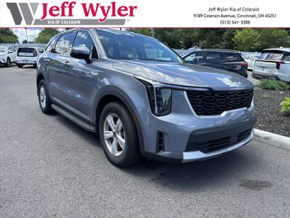 Used 2025 Kia Sorento LX