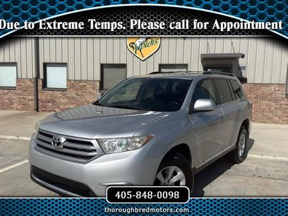 Used 2012 Toyota Highlander SE w/ Tow Pkg