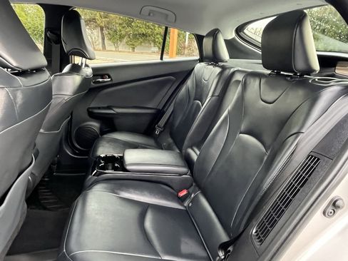 Used 2019 Toyota Prius Prime Plus image 14