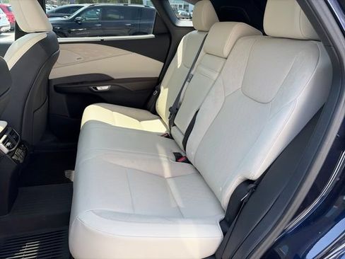 Used 2024 Lexus RX 350 FWD w/ Convenience Package image 8