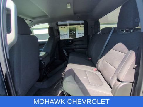 Used 2020 Chevrolet Silverado 1500 Custom w/ Custom Value Package AWD/4WD image 25