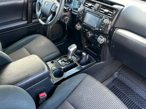 Used 2019 Toyota 4Runner TRD Off-Road image 16