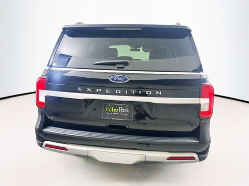 Used 2024 Ford Expedition XLT image 7