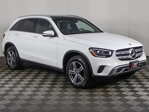 Used 2022 Mercedes-Benz GLC 300 4MATIC w/ Premium Package Lite image 50