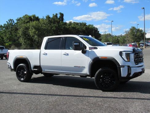 Used 2024 GMC Sierra 2500 AT4 w/ AT4 Premium Plus Package image 2