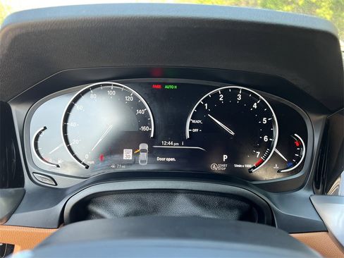 Used 2020 BMW 330i Sedan w/ Convenience Package image 22