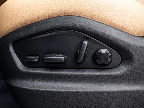 Certified 2026 Porsche Cayenne E-Hybrid image 21