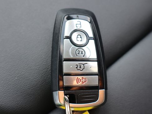 Used 2023 Ford Explorer XLT w/ Equipment Group 202A image 33