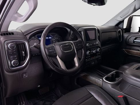 Used 2021 GMC Sierra 3500 Denali w/ Denali Black Diamond Edition image 10