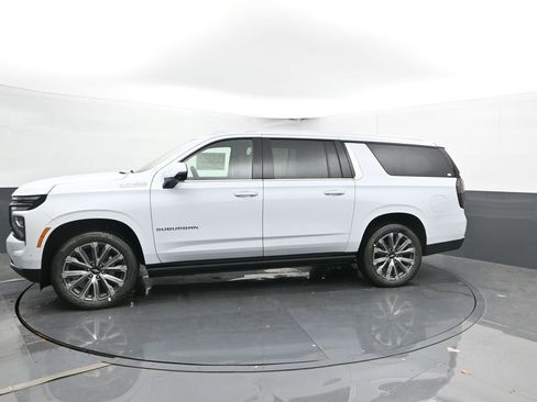 New 2026 Chevrolet Suburban High Country image 5