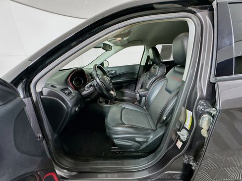 Used 2019 Jeep Compass Trailhawk image 13