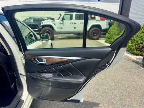 Used 2018 INFINITI Q50 Luxe w/ Essential Package (3.0T Luxe) RWD image 23