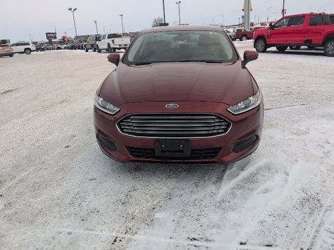 Used 2014 Ford Fusion S image 2