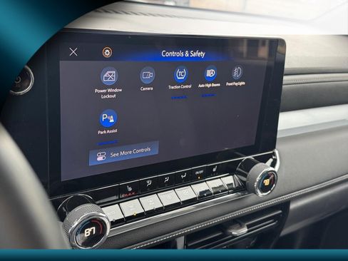 Used 2023 Chevrolet Colorado LT w/ LT Convenience Package III image 20