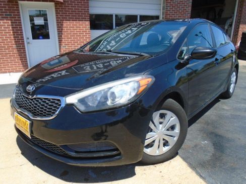 Used 2015 Kia Forte LX image 4
