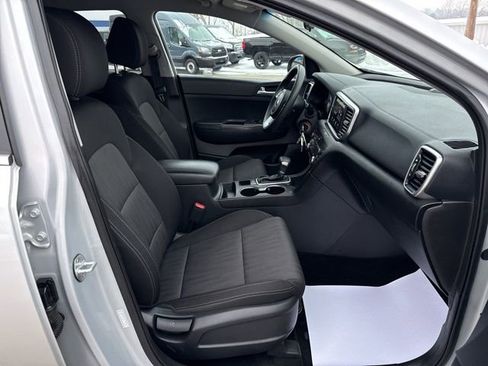 Used 2020 Kia Sportage LX image 38