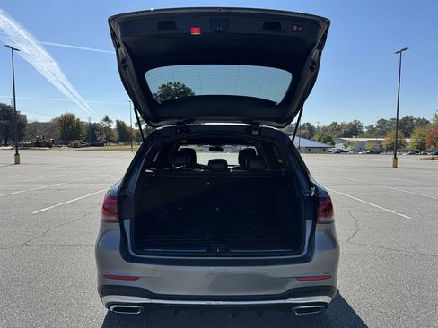 Used 2021 Mercedes-Benz GLC 300 4MATIC w/ AMG Line image 23