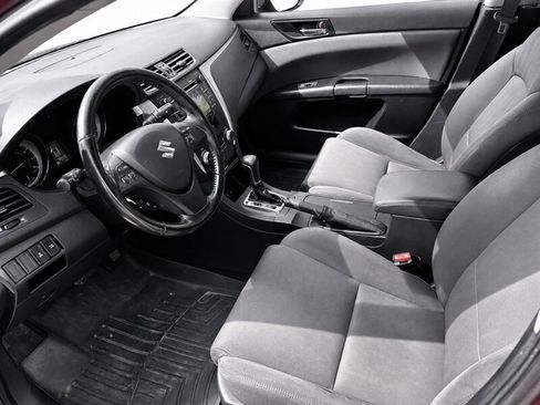 Used 2013 Suzuki Kizashi SE AWD/4WD image 9
