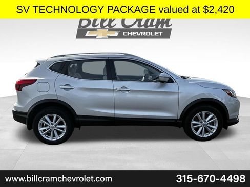 Used 2018 Nissan Rogue Sport SV w/ SV Technology Package image 3