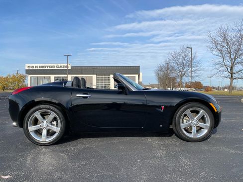 Used 2007 Pontiac Solstice Convertible w/ Premium Package image 7
