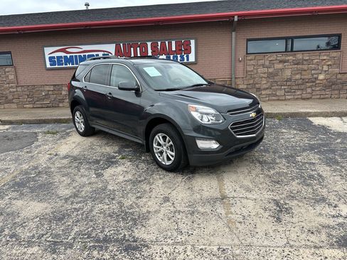 Used 2017 Chevrolet Equinox LT w/ Convenience Package image 2