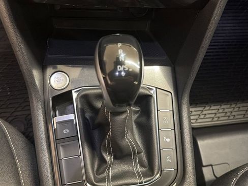 Used 2023 Volkswagen Tiguan SEL R-Line image 24