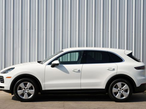 Used 2020 Porsche Cayenne image 50