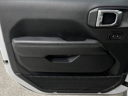 Used 2021 Jeep Gladiator Rubicon image 18