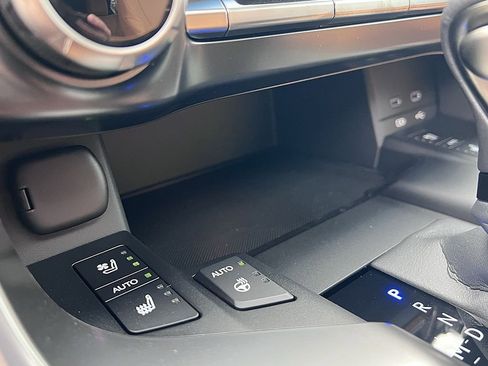 New 2026 Lexus LX 600 4WD w/ Luxury Package image 16