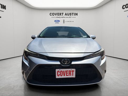 Used 2020 Toyota Corolla LE FWD image 9