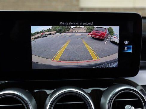 Used 2020 Mercedes-Benz GLC 300 4MATIC image 38