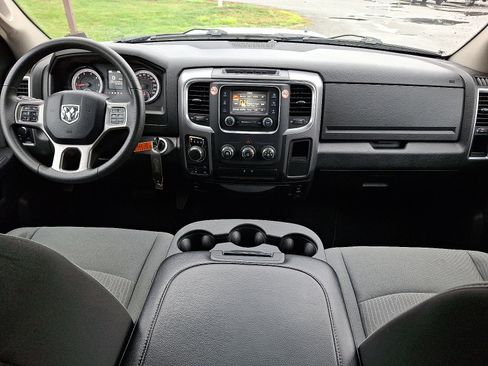 Used 2024 RAM 1500 Classic SLT image 15