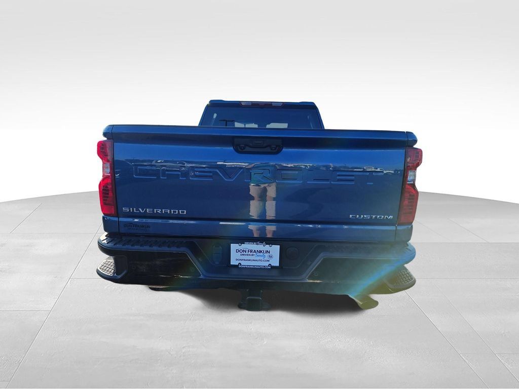 New 2026 Chevrolet Silverado 2500 Custom w/ Custom Value Package AWD/4WD image 4
