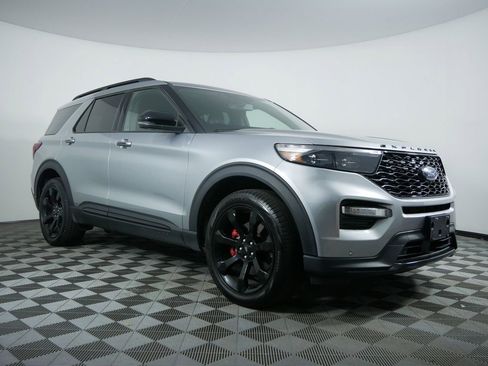 Used 2022 Ford Explorer ST w/ ST Street Pack image 2