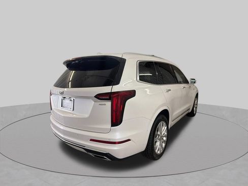 Used 2020 Cadillac XT6 Premium Luxury w/ Platinum Package FWD image 5