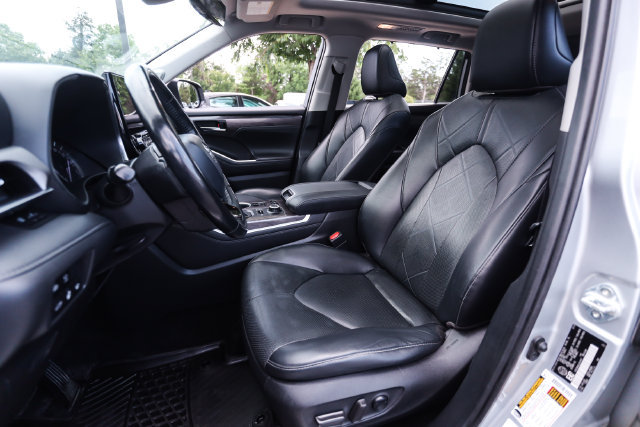 Used 2020 Toyota Highlander Platinum AWD/4WD image 53