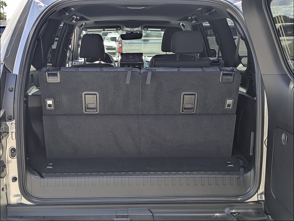 Used 2023 Lexus GX 460 Premium w/ Premium Package AWD/4WD image 14