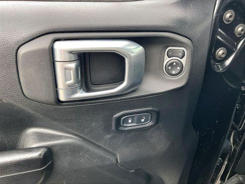Used 2021 Jeep Wrangler Unlimited Sport AWD/4WD image 33
