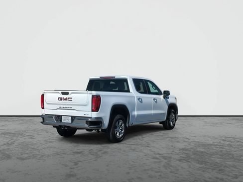 Used 2024 GMC Sierra 1500 SLT RWD image 8
