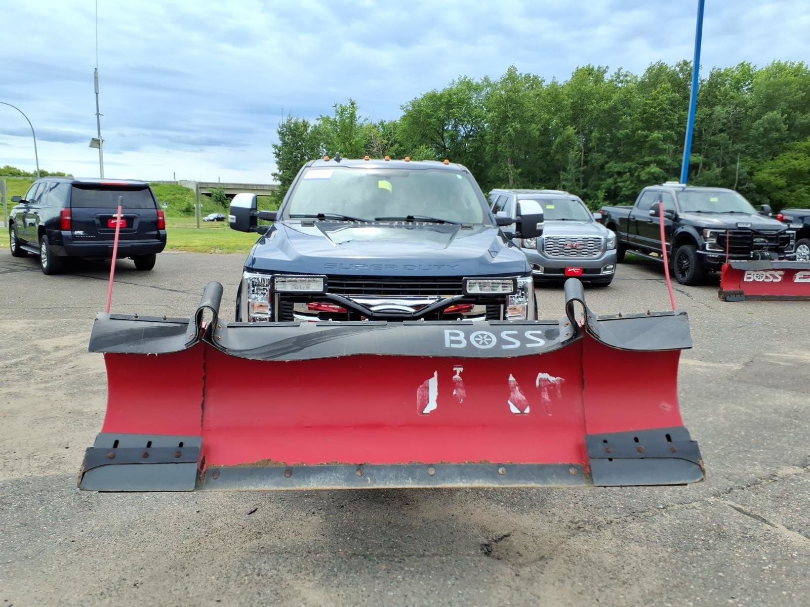 Used 2019 Ford F350 XLT w/ XLT Premium Package AWD/4WD image 9