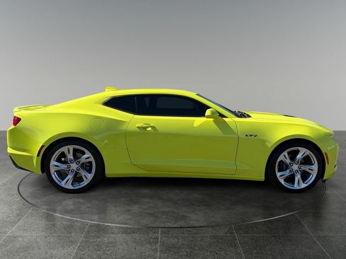 Used 2020 Chevrolet Camaro LT w/ Technology Package RWD image 10