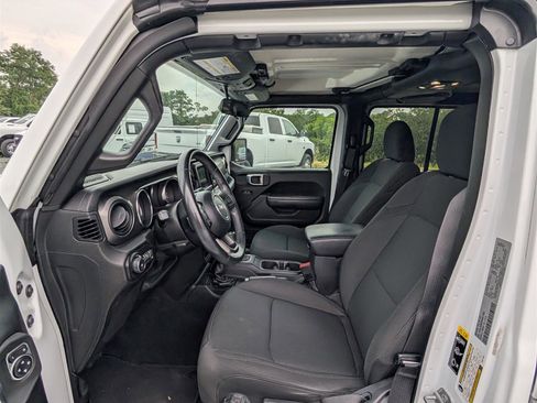 Used 2021 Jeep Wrangler Unlimited Sport S image 14