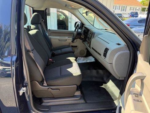 Used 2011 Chevrolet Silverado 1500 W/T RWD image 7