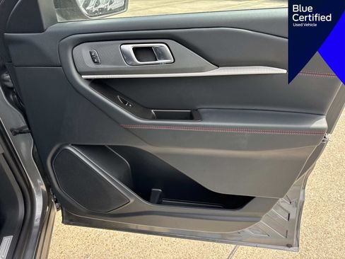 Certified 2025 Ford Explorer ST-Line AWD/4WD image 19