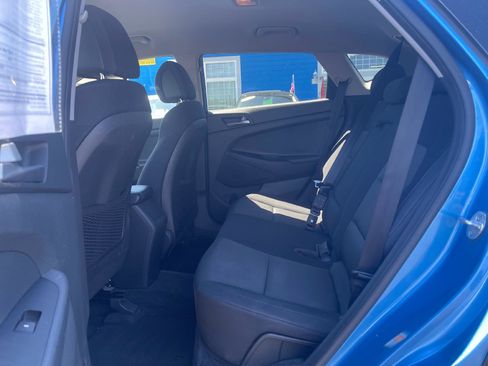 Used 2017 Hyundai Tucson SE AWD/4WD image 5