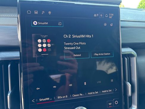 New 2026 GMC Acadia AT4 w/ Luxury Package AWD/4WD image 28