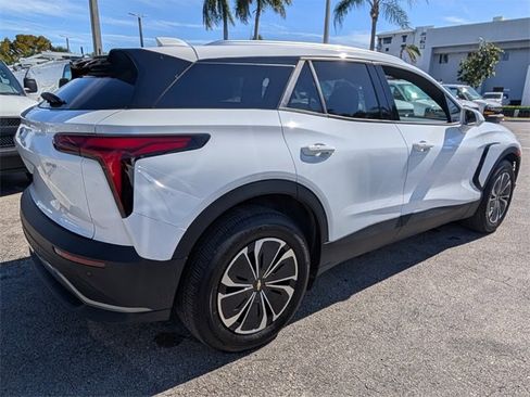 Used 2023 Chevrolet Silverado 1500 LT image 45