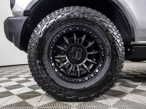 Used 2021 Ford Bronco 2-Door AWD/4WD image 37