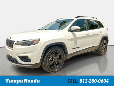 Used 2021 Jeep Cherokee Latitude Plus FWD image 1